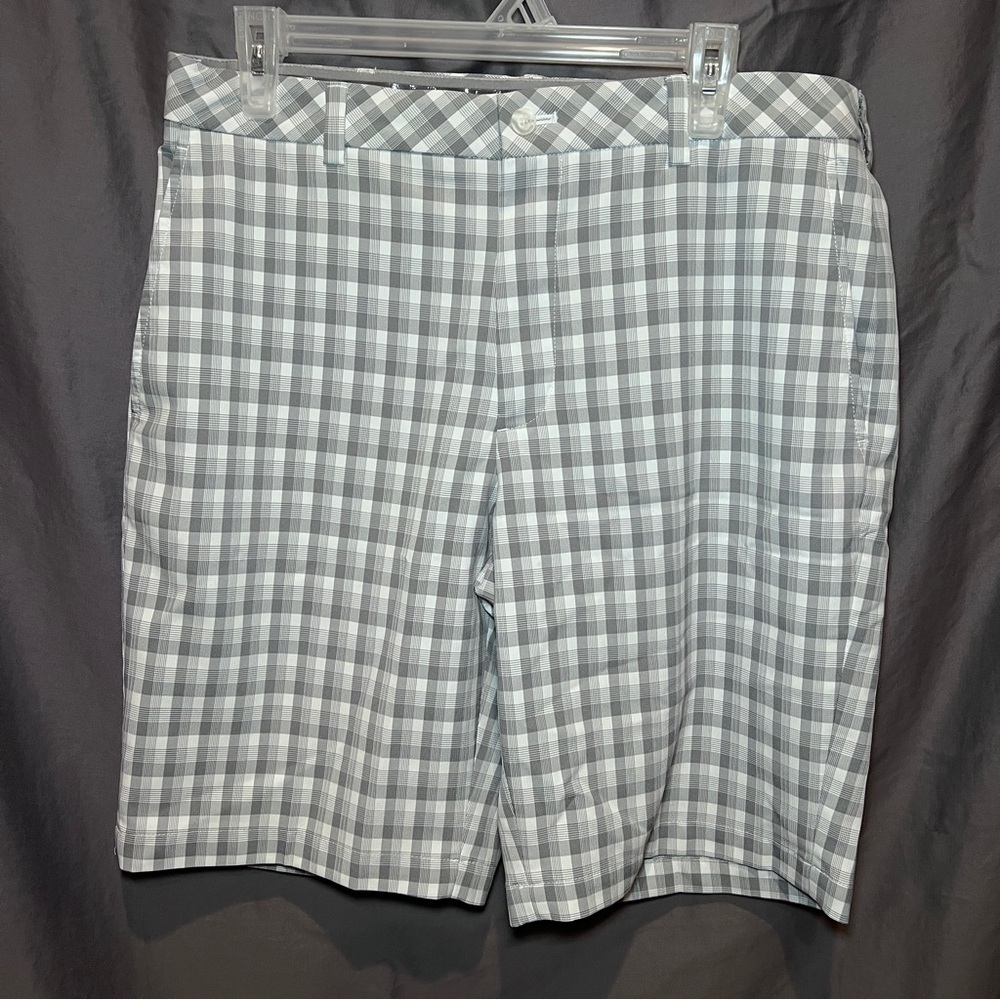 Walter Hagen Men’s Golf Shorts ⛳️ Grey & White Plaid Size 34 - Picture 1 of 5